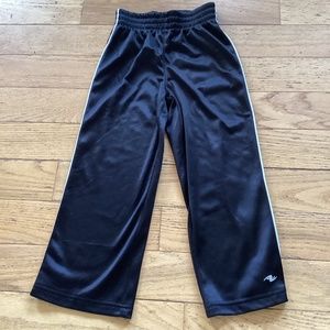 2/$20 4T boys black track pants EUC